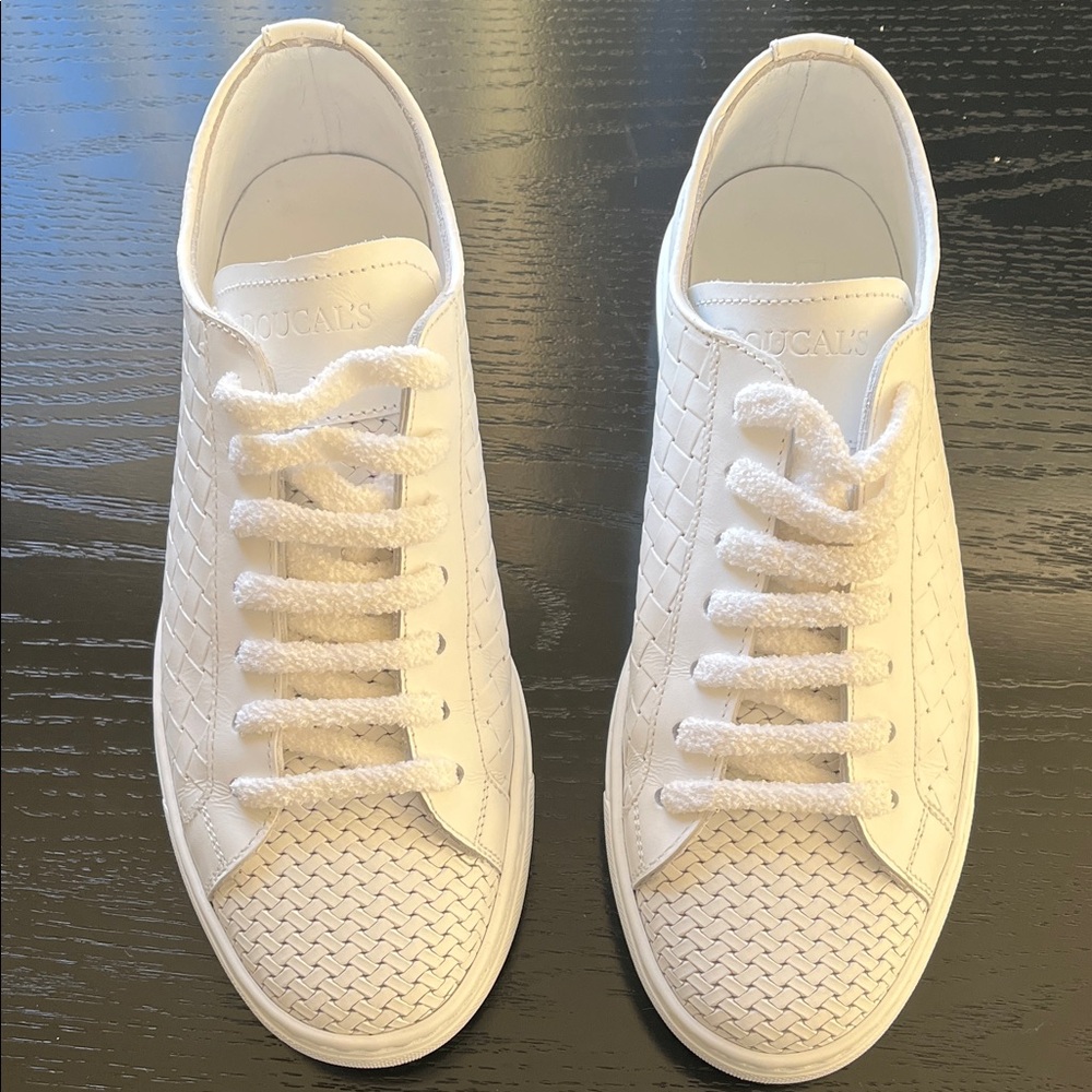 Doucal’s White Leather Sneakers
